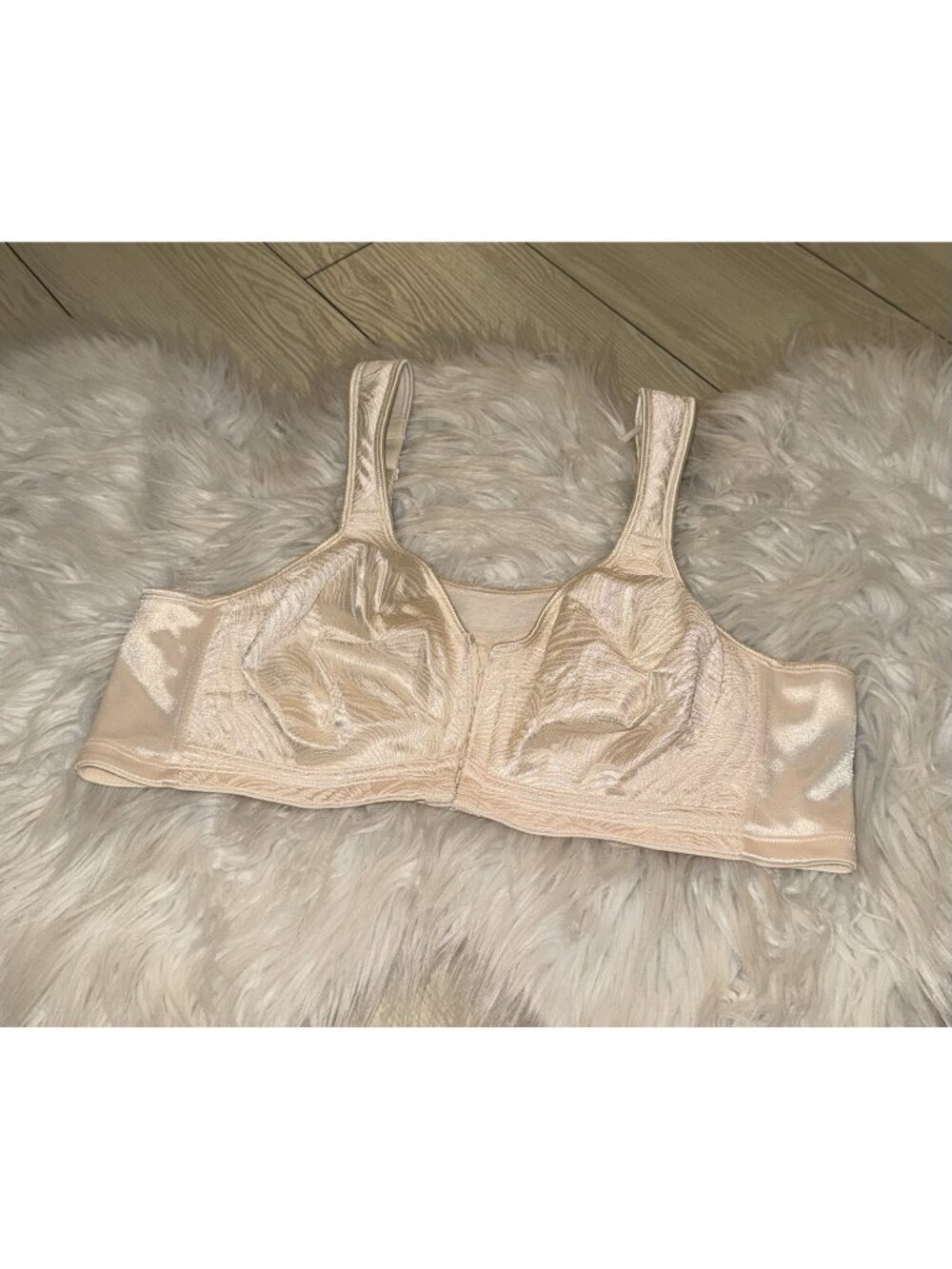 Playtex 18 Hour E525 Wire Free Bra Posture Boost PowerSupport Front Close WF 42B